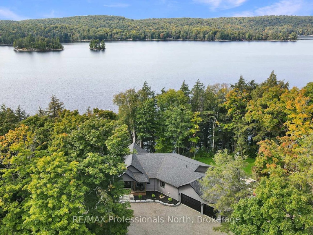 1034 Lone Wolf Crescent, Percy Lake
