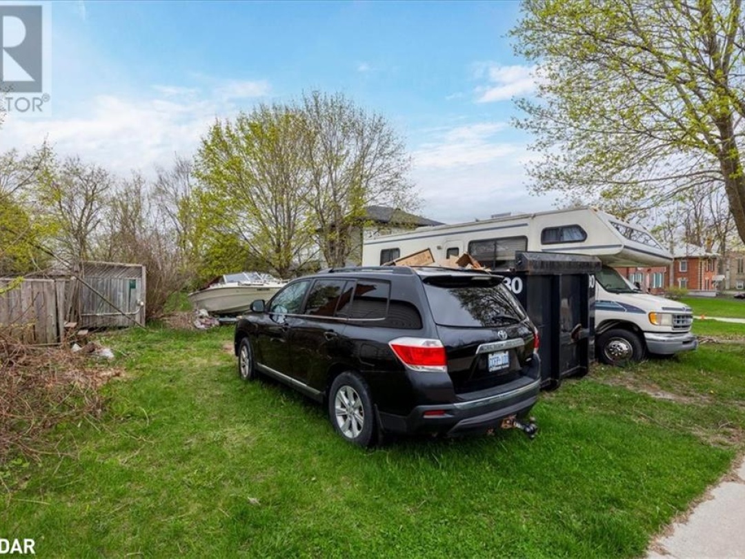 72 King Street, Kawartha Lakes