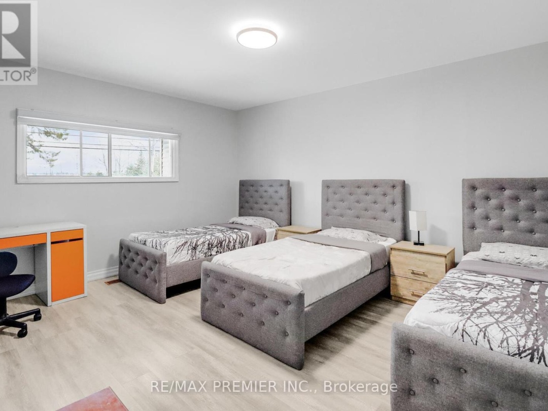 100 Readman Street, Lake Muskoka