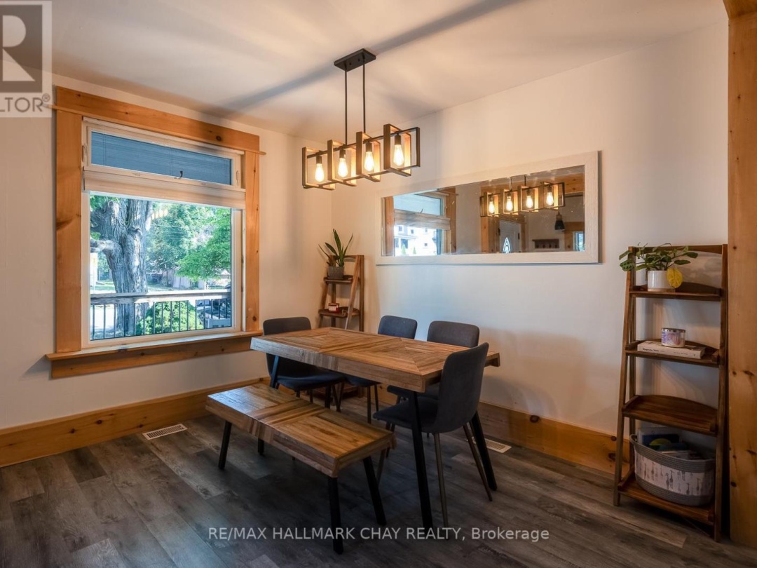 109 BORLAND STREET E, 