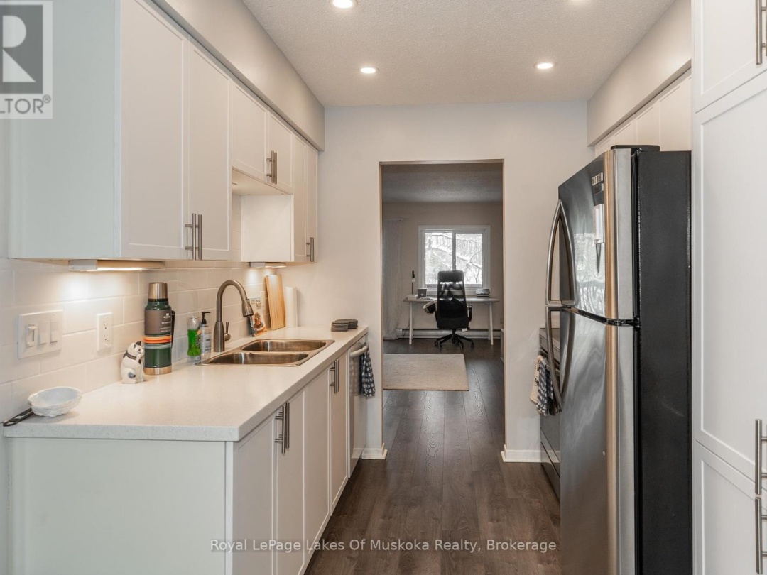 10 - 142 ECCLESTONE DRIVE, 