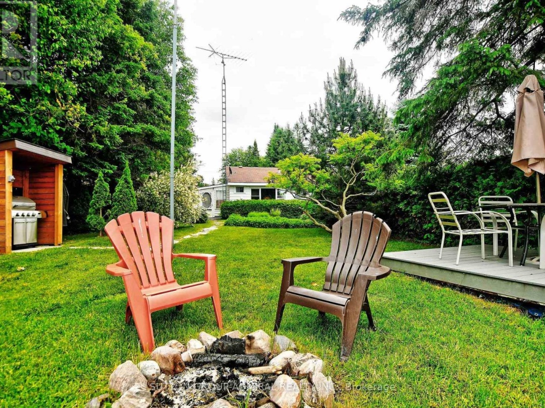 70 ANTIQUARY ROAD, Canal Lake