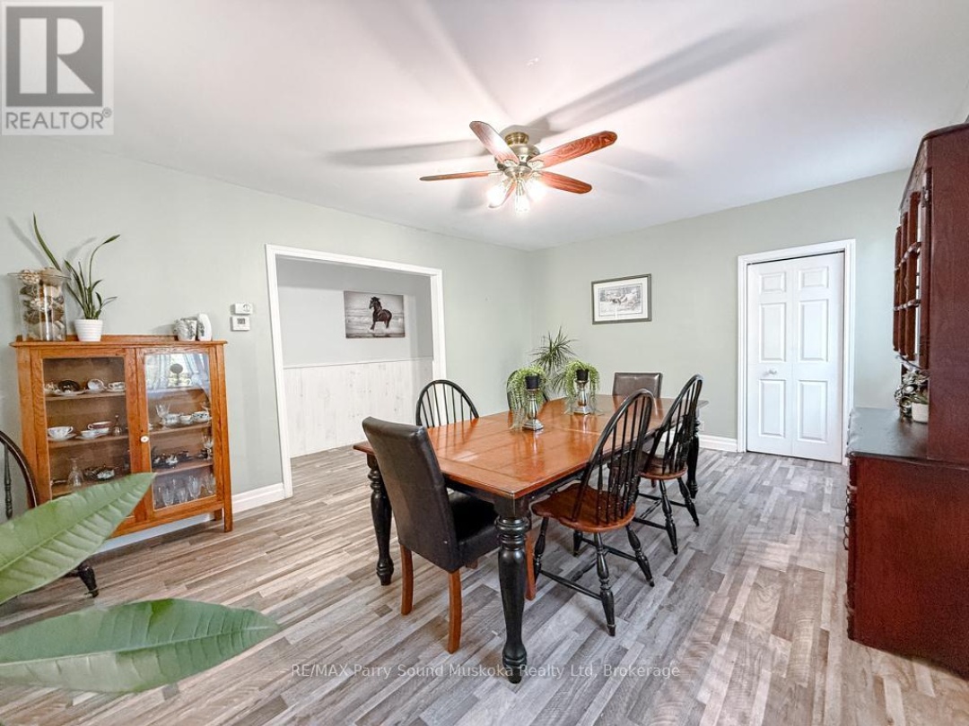 1862 DIVISION ROAD W, 