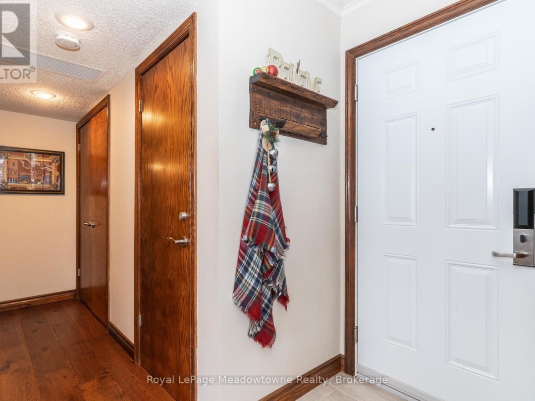 301 - 34 DEERHURST GREENS ROAD, 