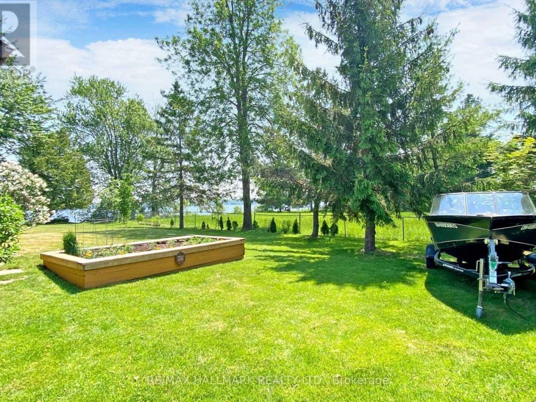 4017 Dalrymple Drive, Dalrymple Lake