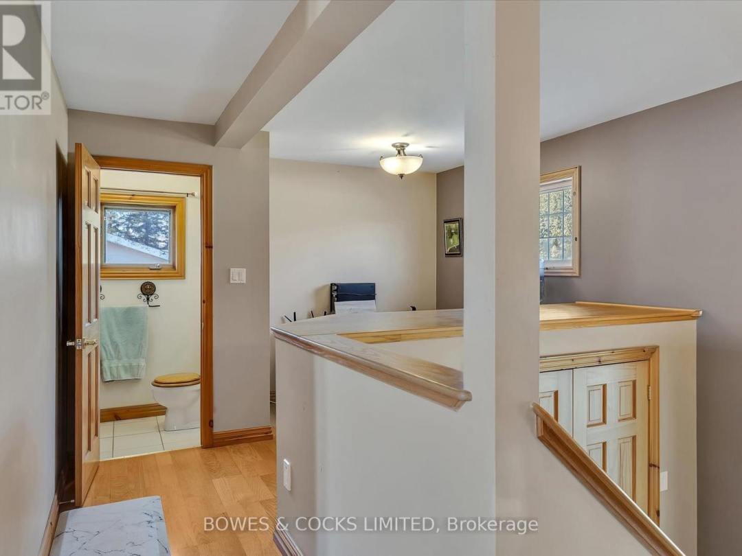 240 Lakeshore Drive, Pigeon Lake
