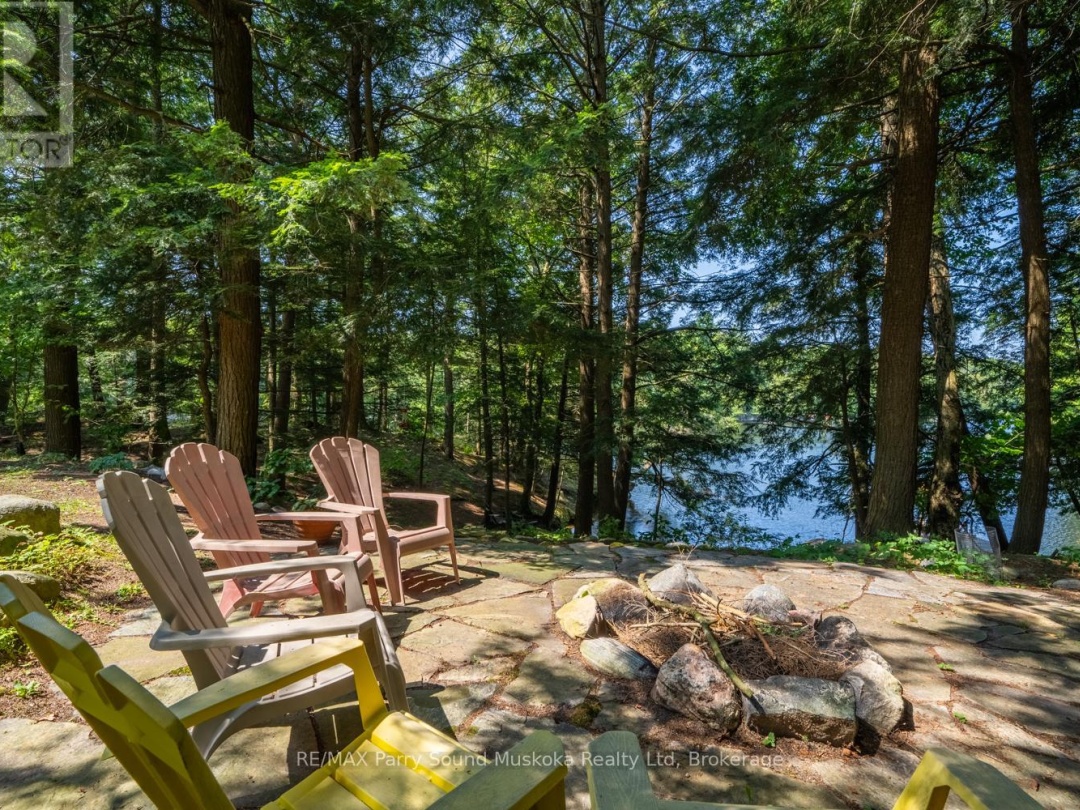 18 Meharg Drive, Manitouwabing Lake