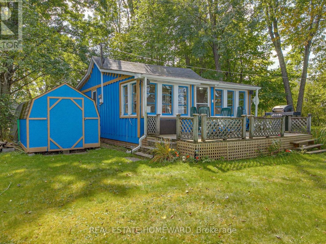1046 Bea Dale Lane, Sparrow Lake