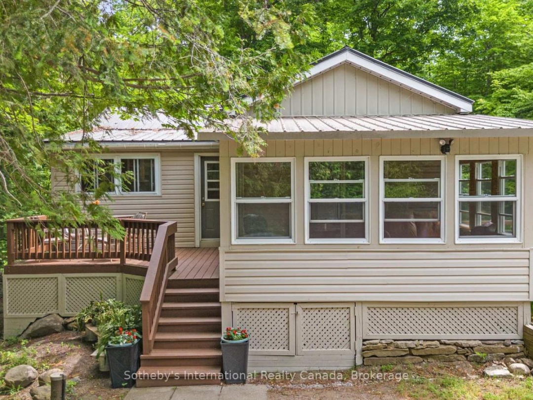 31 MEADOWS AVENUE, 