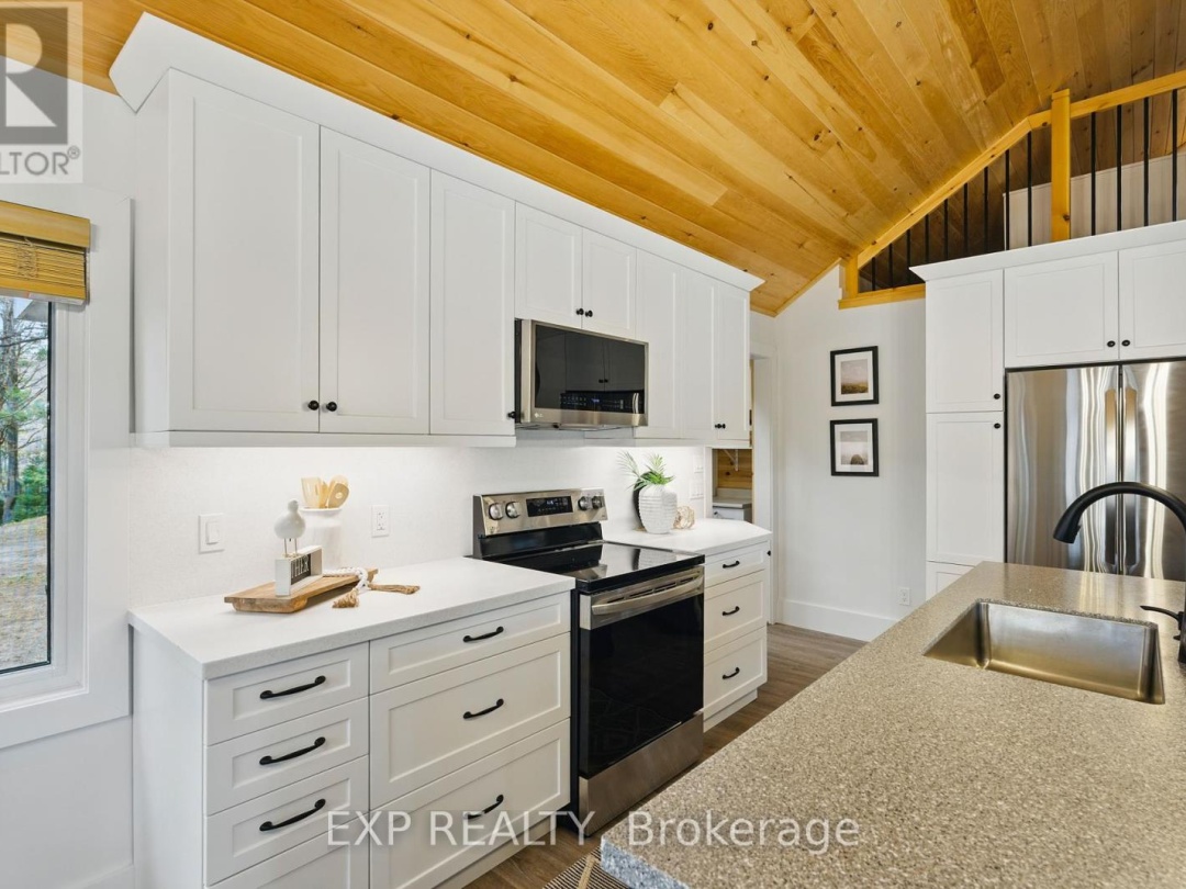 5B SOUTHWELL DRIVE, Horseshoe Lake