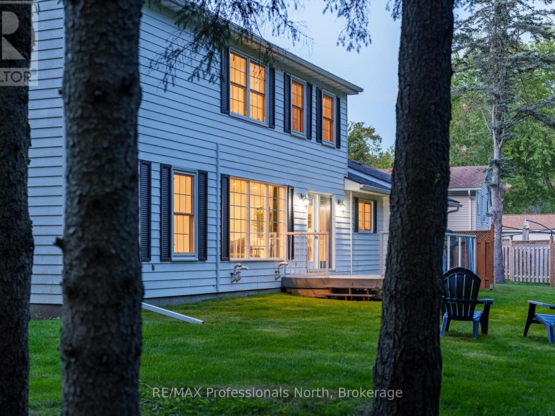 16 BROBST FOREST CRESCENT, 
