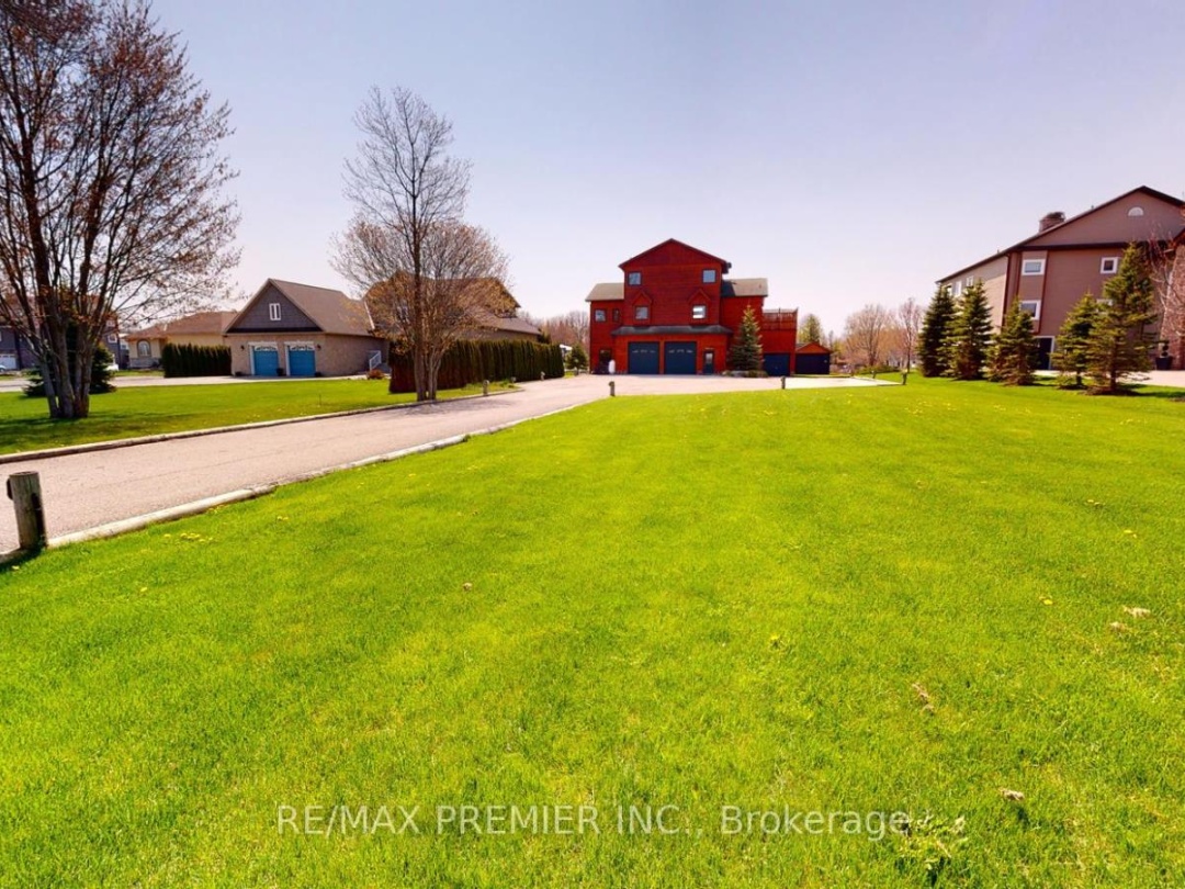 31 PARADISE BOULEVARD, 