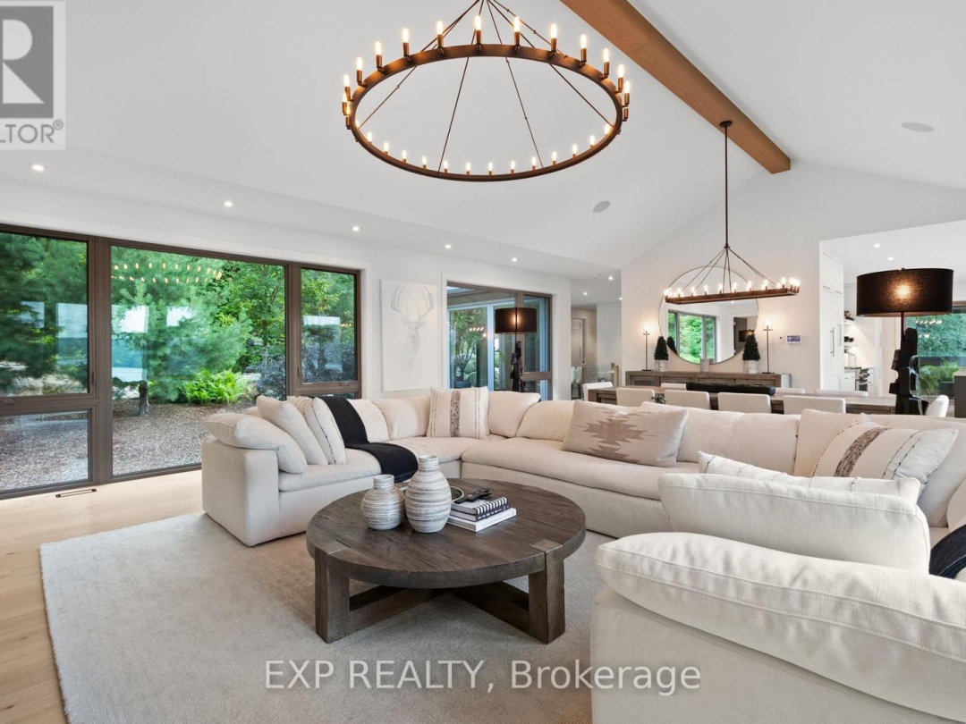 124 Claren Crescent, Lake Vernon