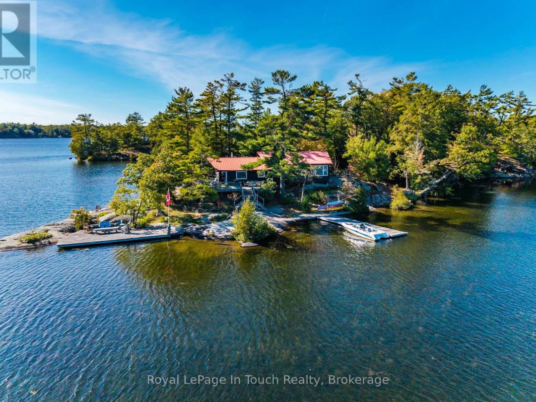2 IS 190 ISLAND, Six Mile Lake