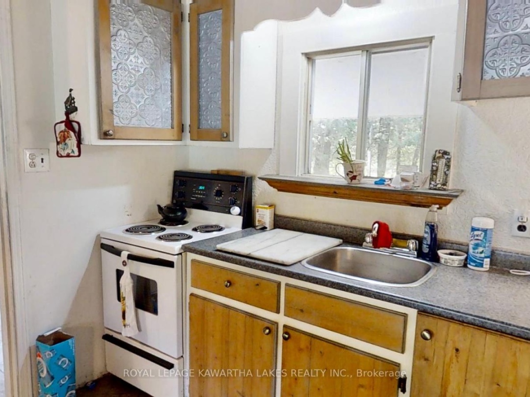 81 Mcguire Beach Road, Trent-severn Waterway