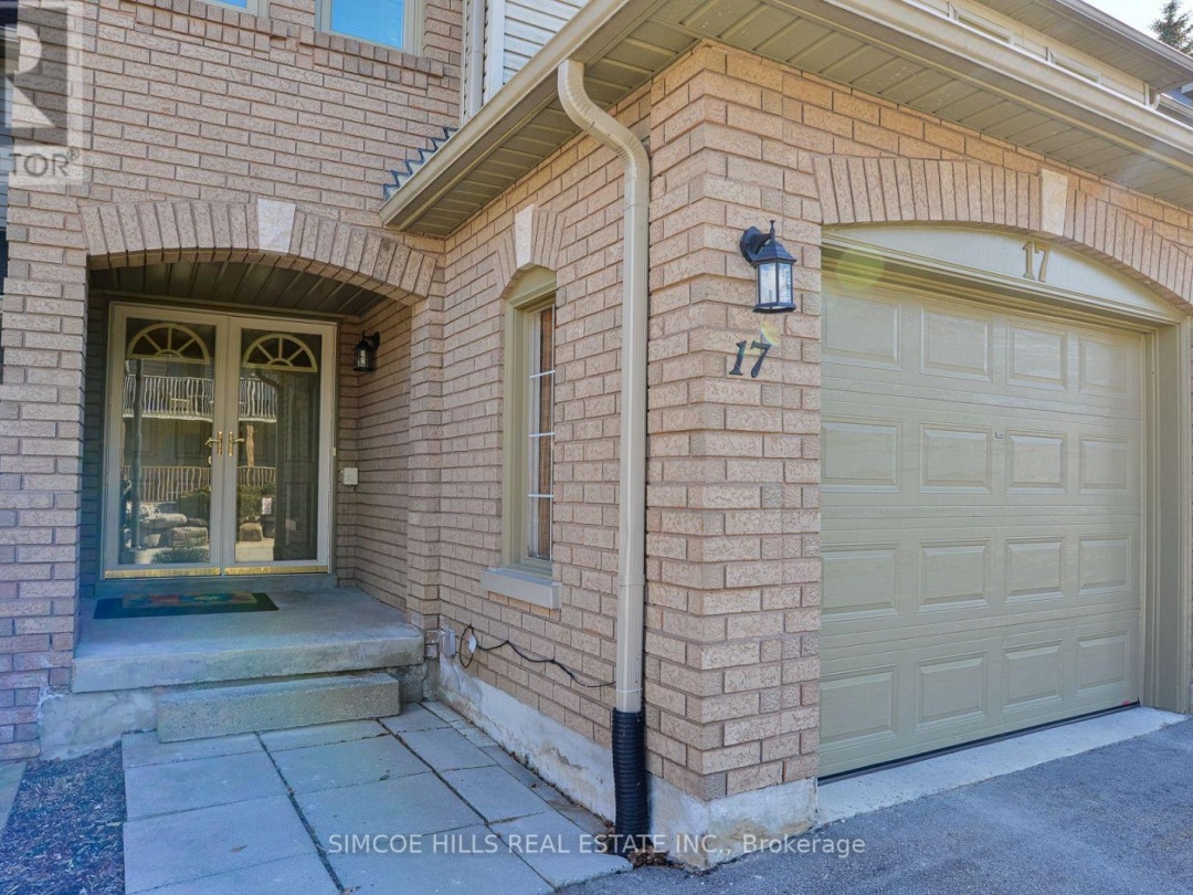 17 - 492 LACLIE STREET, 