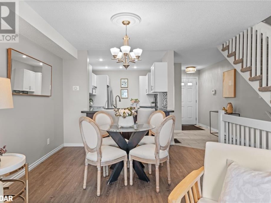 1 Olive Crescent Unit# 4, Lake Simcoe