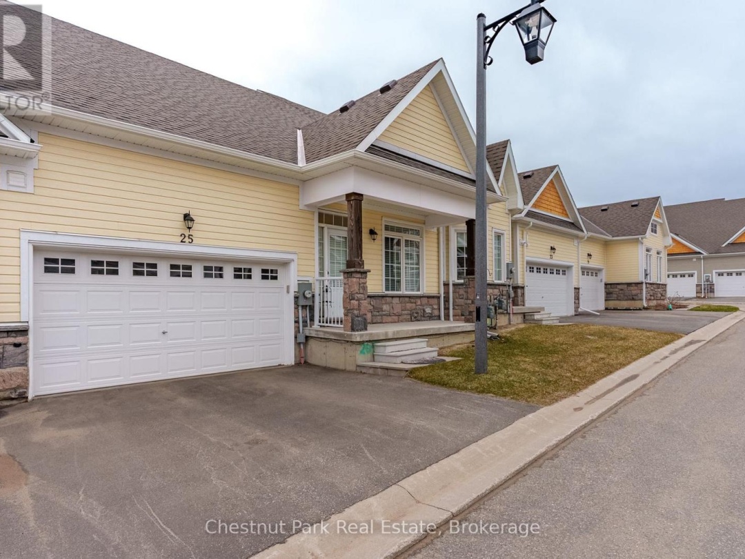 25 Durham Road, Muskoka River