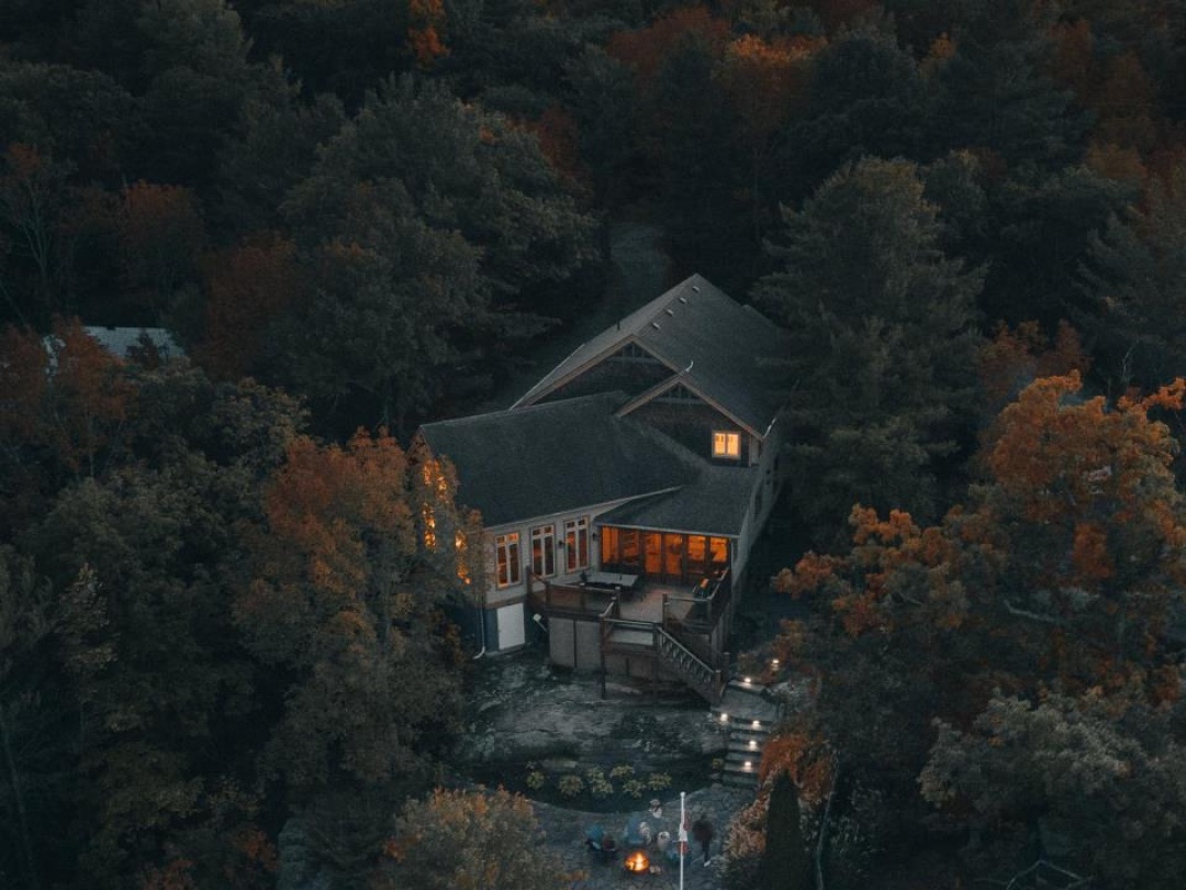1016 LAWLAND HEIGHTS ROAD, Lake Muskoka
