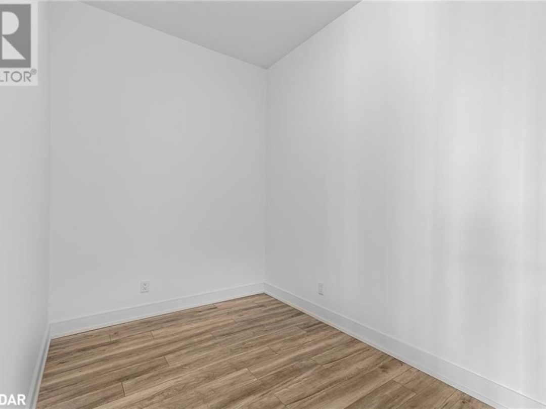 21 Matchedash Street Street Unit# 105, Orillia