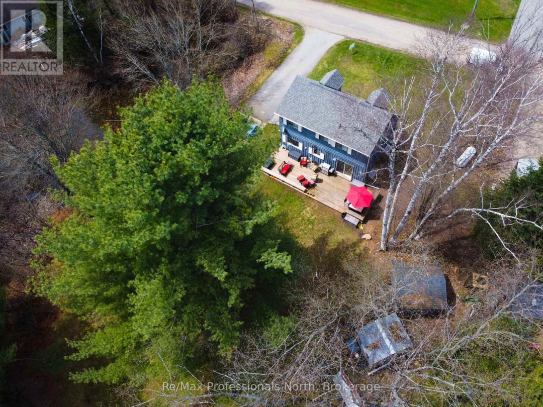 80 Invergordon Avenue, Gull Lake