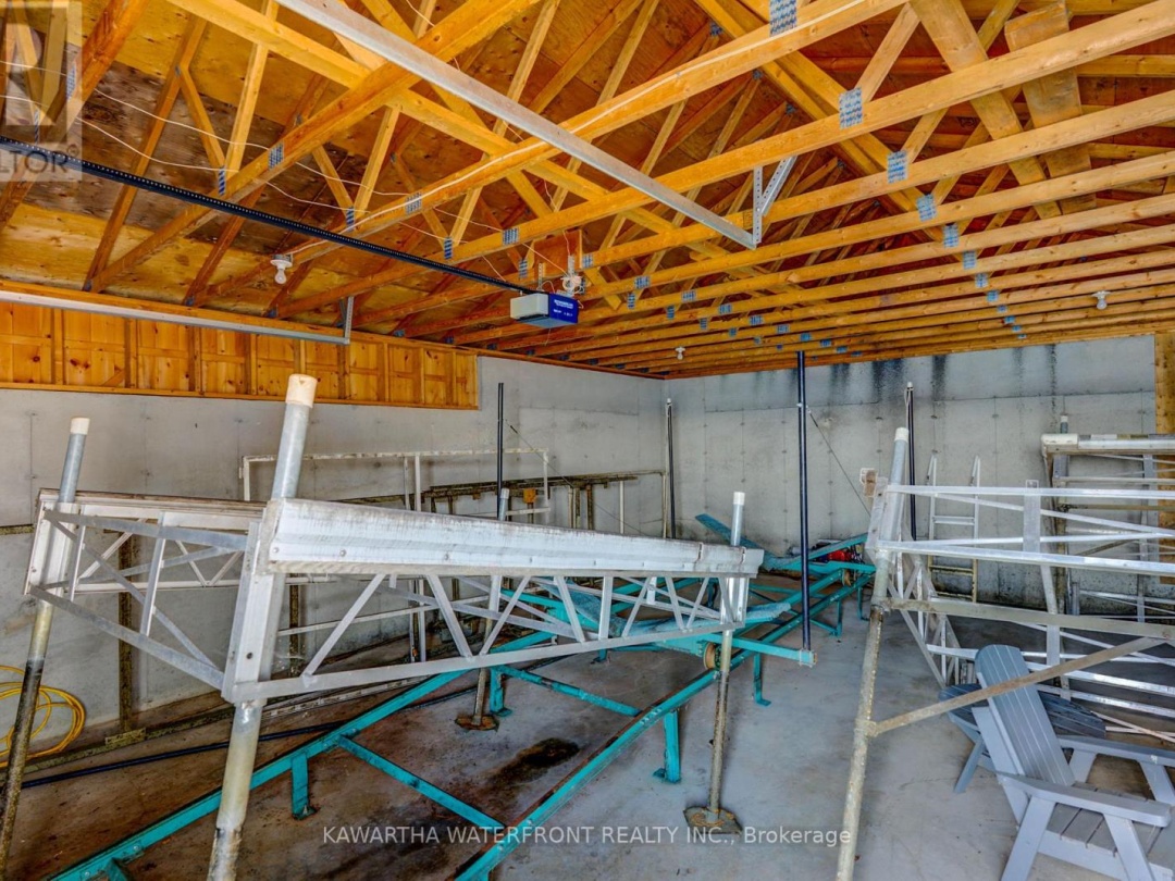 470 INDIAN POINT ROAD, 