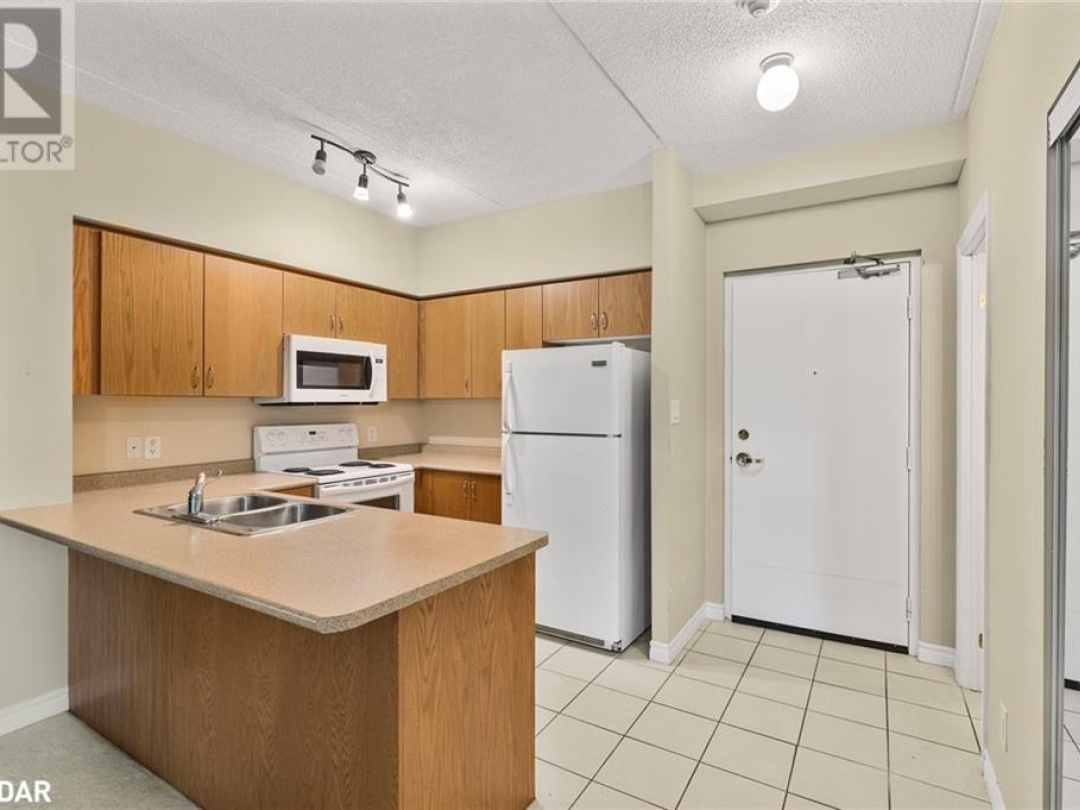 9 Westmount Drive S Unit# 104, Orillia