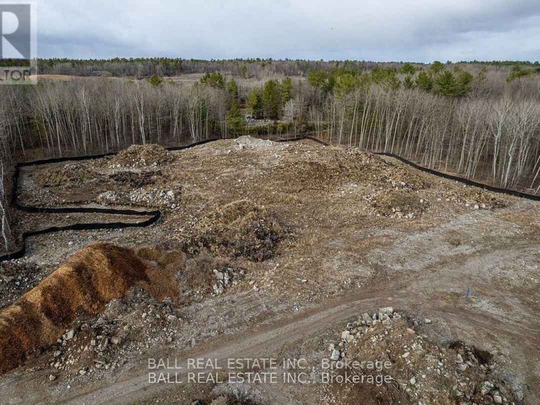 38 HEMLOCK CRESCENT, 