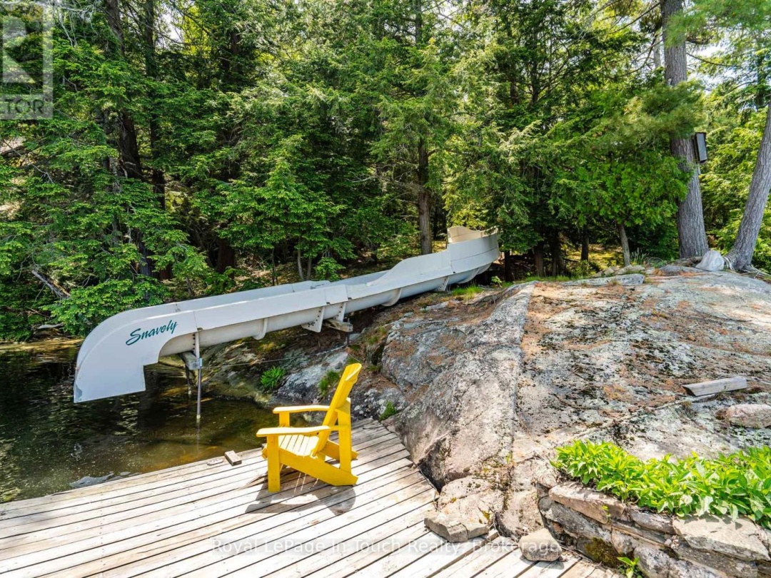 4 IS 270 SIX MILE LAKE ISLAND, 