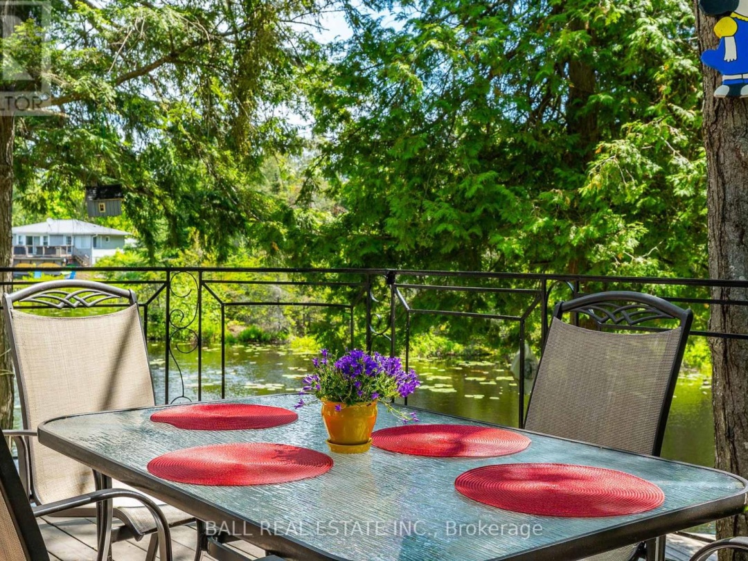 73 SUNSET COURT, Little Bald Lake