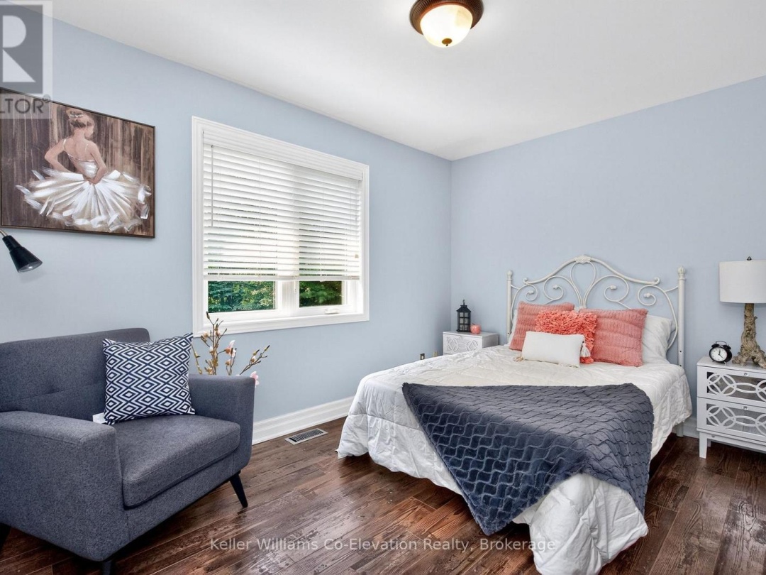 11 BOYD CRESCENT, 