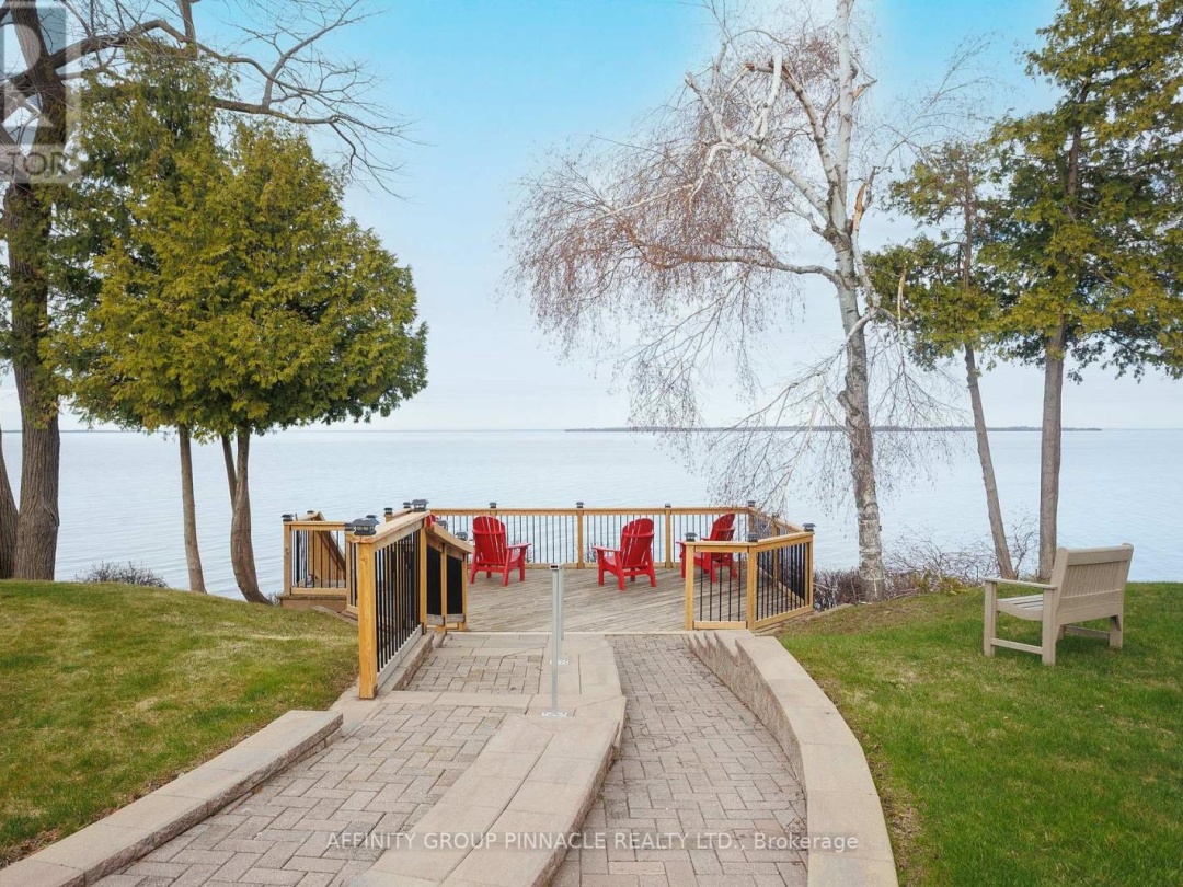 16 B90 Parklawn Boulevard, Lake Simcoe