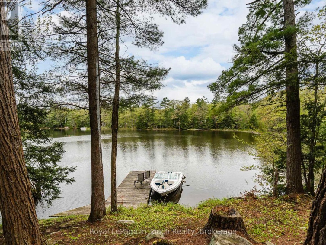 1470 Is 90 Island, Six Mile Lake
