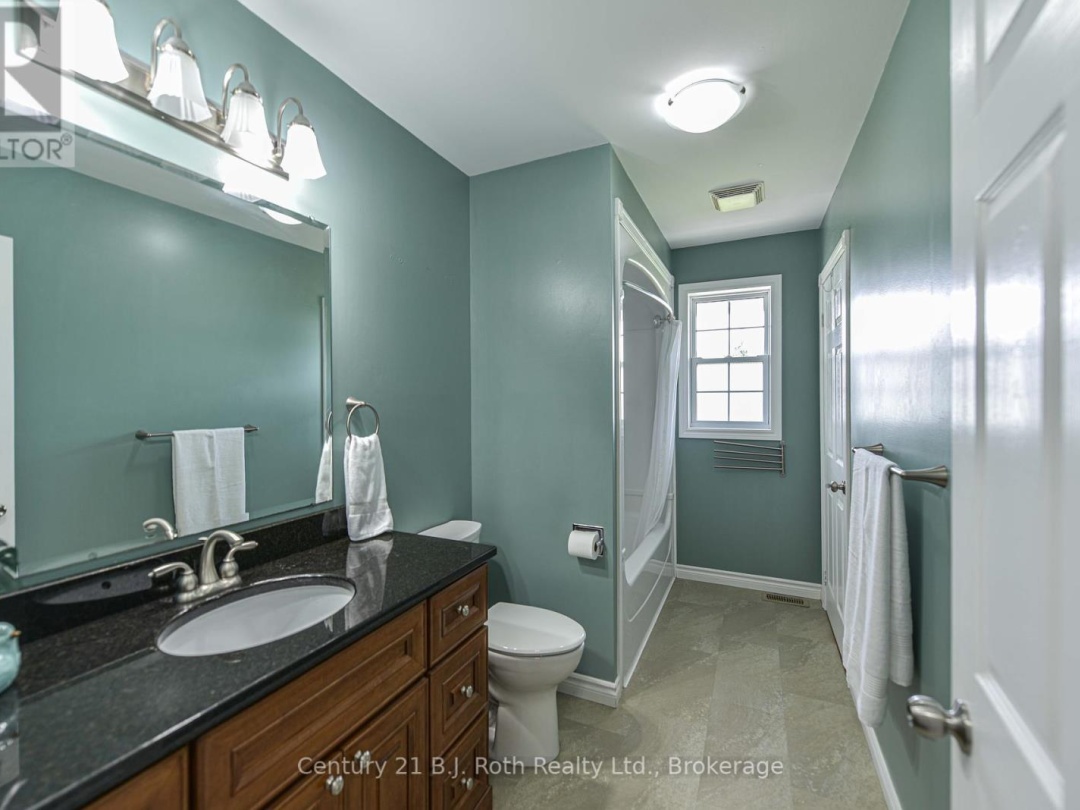 3516 Kirkfield Road, Dalrymple Lake