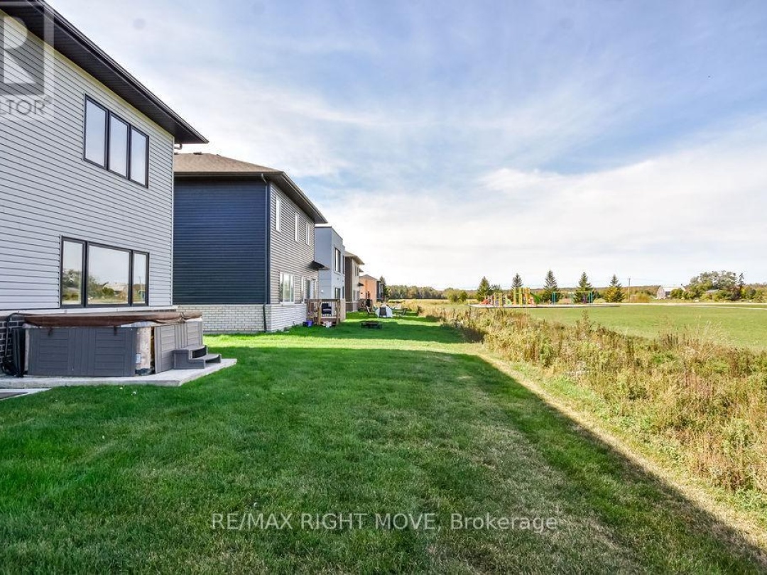 3721 QUAYSIDE DRIVE, 