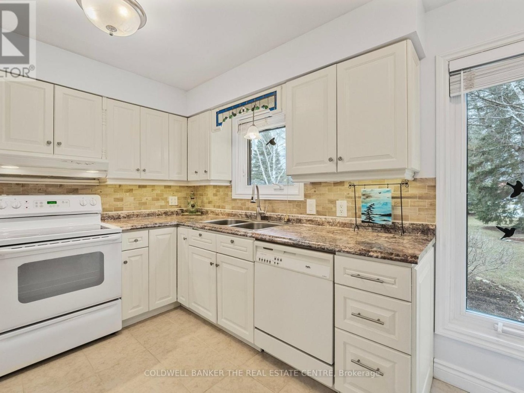 148 BAYSHORE DRIVE, Lake Simcoe