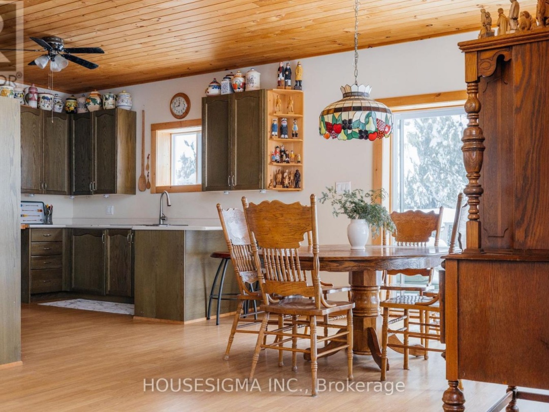 1208 Minnow Drive, Kennisis Lake