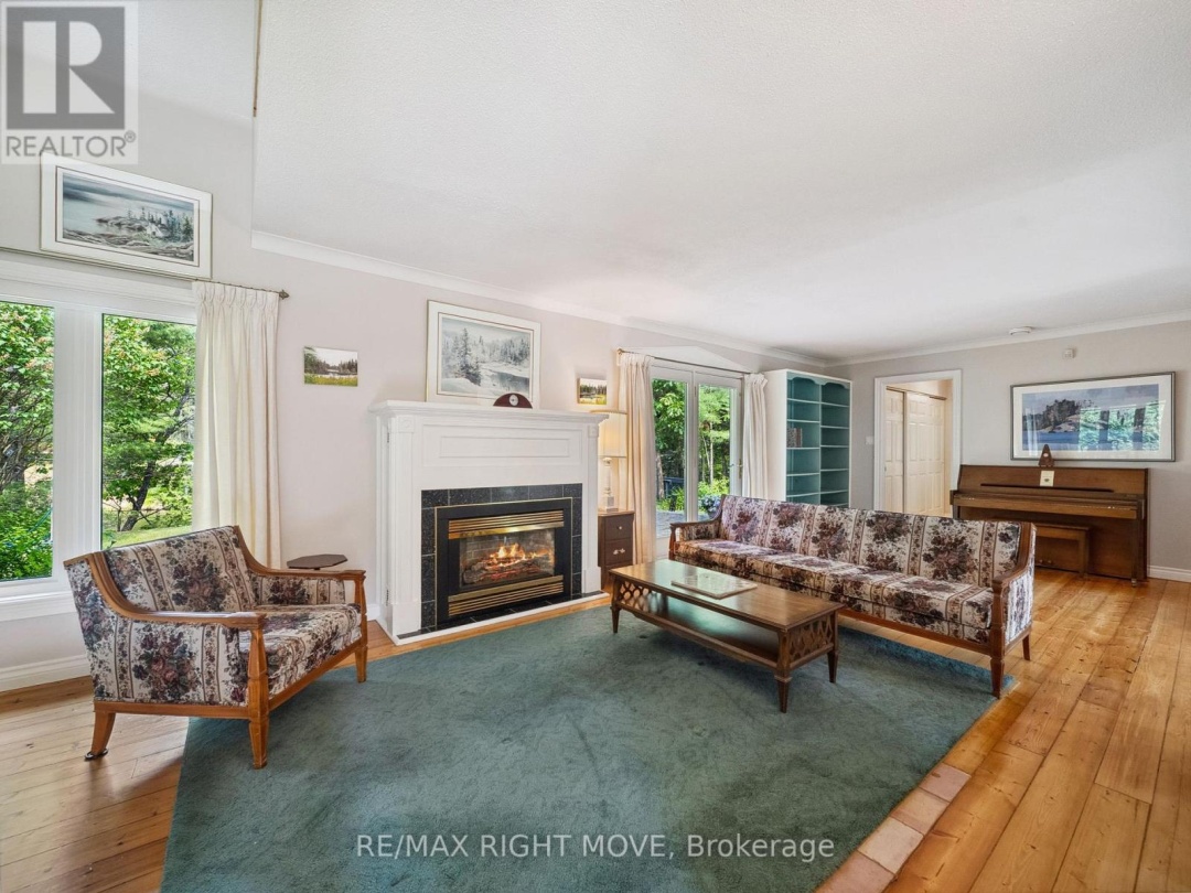 7736 RIVERLEIGH DRIVE, 