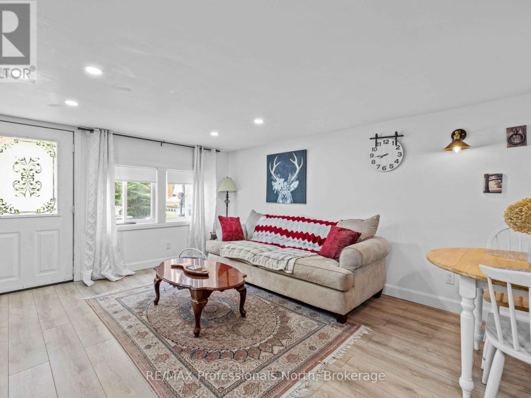 1009 SUMMERVILLE ROAD, 