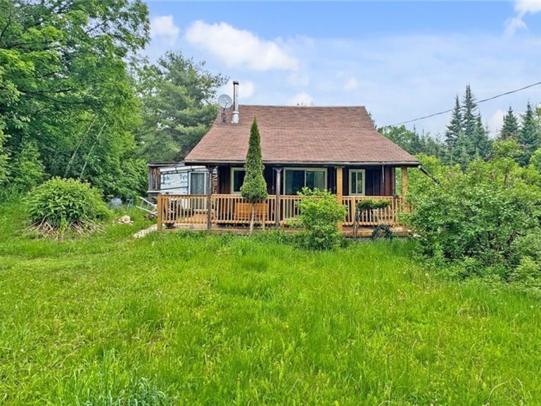 2808 Gelert Road, Minden Hills