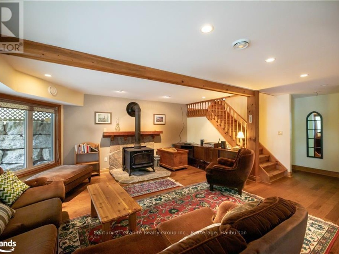 1016 Pegg Drive, Kennisis Lake