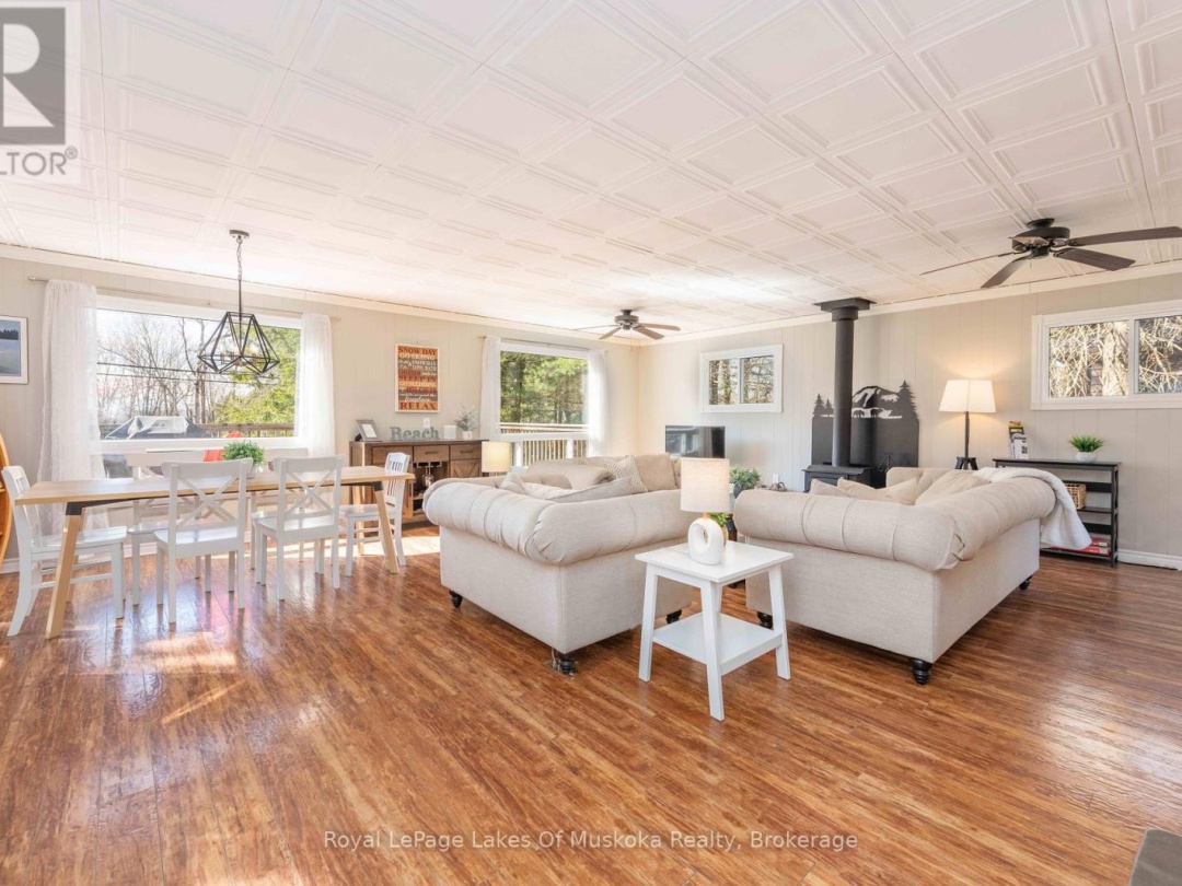 1582 Skyline Drive, Peninsula Lake