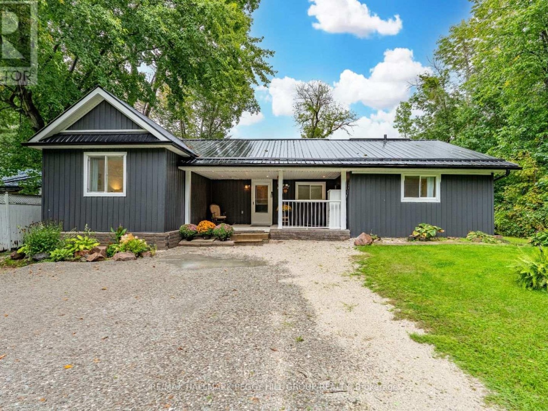7229 Davy Drive, Black Lake