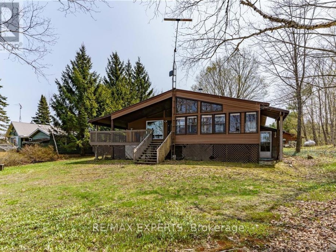 86 STONEY ROAD, Manitouwabing Lake