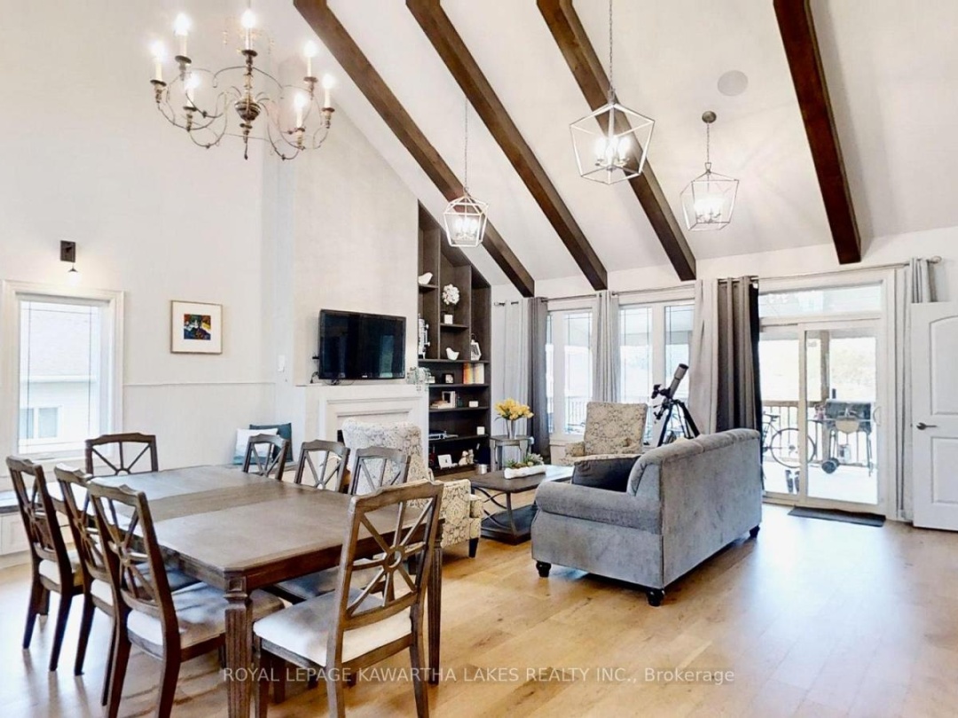 2501 Lakeshore Drive, Lake Simcoe