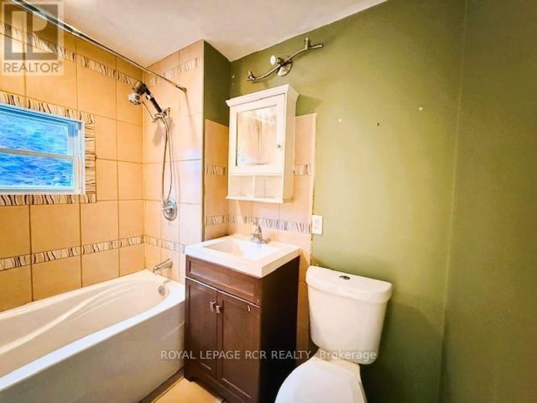 89 TOWN LINE ROAD W, 