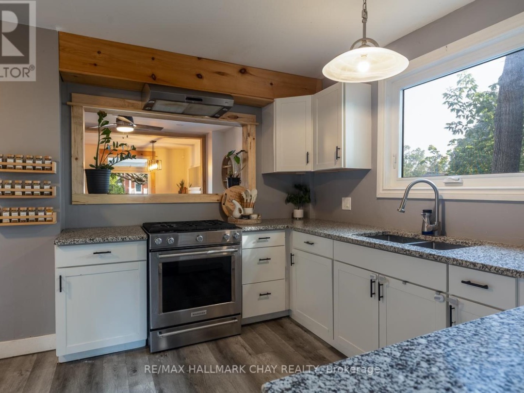 109 BORLAND STREET E, 