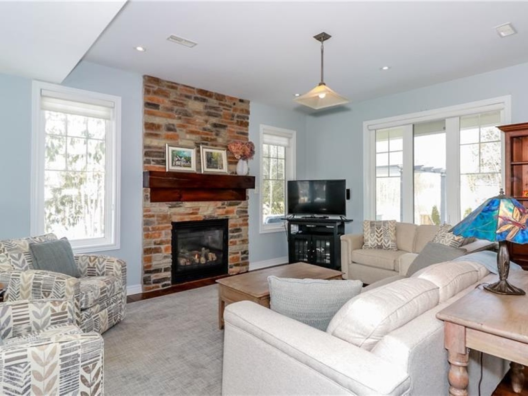 22 MARINA VILLAGE Drive, 