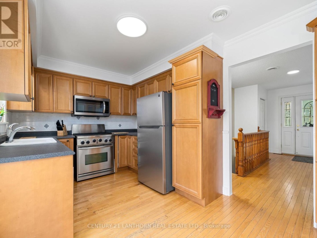 456 OLD SURREY LANE, 