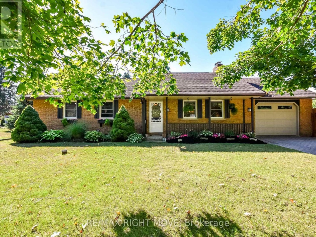 2009 MARCHMONT ROAD, 